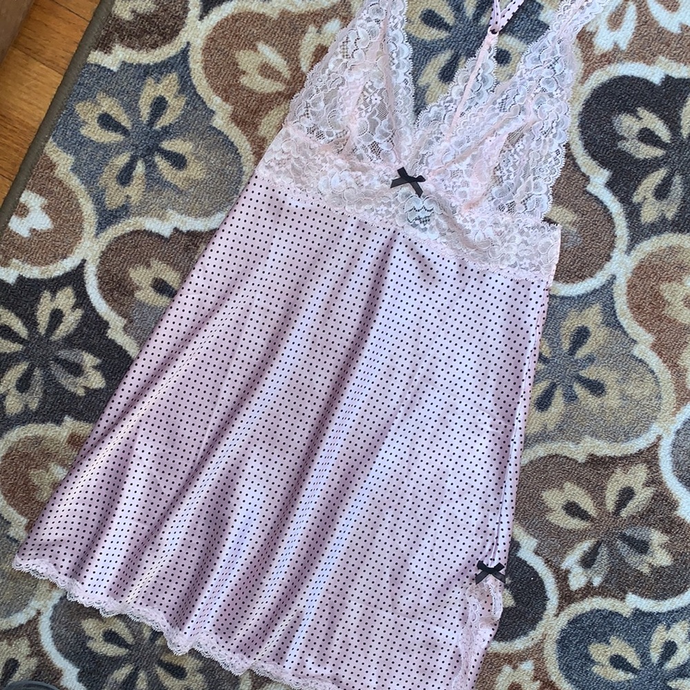 Victoria’s Secret Lace Polka Dot Babydoll - Picture 13 of 16